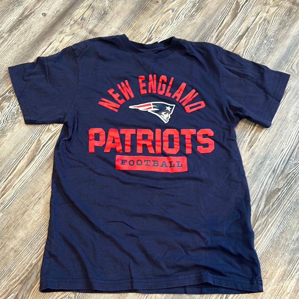 NFL Team Apparel New England Patriots short sleeve tee shirt